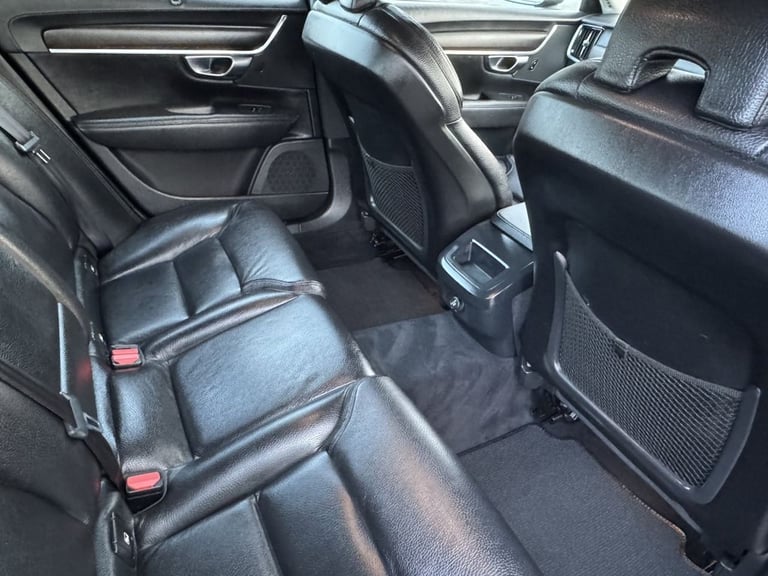 2020 Volvo V90 Cross Country 2.0 D5 Plus Estate 5dr Diesel Auto AWD Euro 6 (s/s) (235 ps) Estate ...