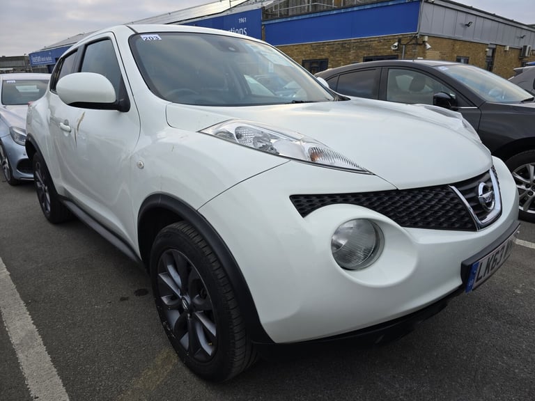 2013 Nissan Juke 1.6 Tekna 5dr CVT HATCHBACK Petrol Automatic