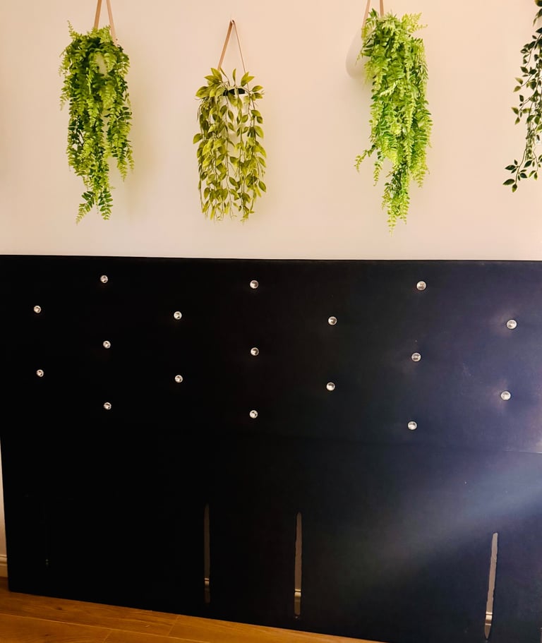 Speaking size headboard 