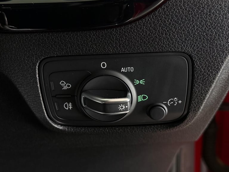 2020 Audi Q2 30 TFSI Black Edition 5dr ESTATE PETROL Manual