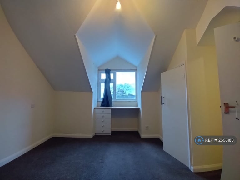 1 bedroom flat in Craig Walk, Bowness On Windermere, LA23 (1 bed) (#2608183)