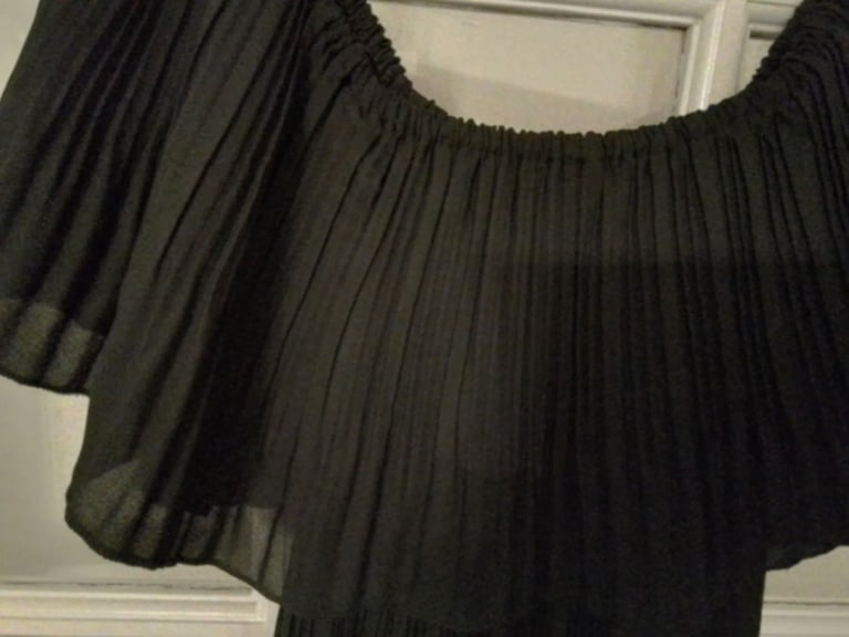 Dress Black Plisse Pleated Dress By Voyelles Size 10-14 