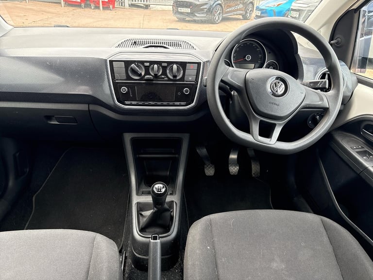 2018 Volkswagen up! 1.0 Move up! Hatchback 5dr Petrol Manual Euro 6 (s/s) (60 ps) HATCHBACK Petro...