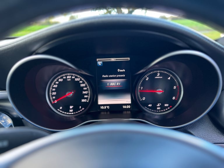 Mercedes-Benz, C CLASS, Saloon, 2015, Manual, 2143 (cc), 4 doors