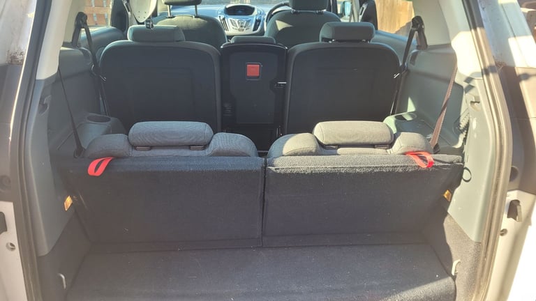 Ford, GRAND C-MAX, MPV, 2013, Manual, 1560 (cc), 5 doors 7 seater