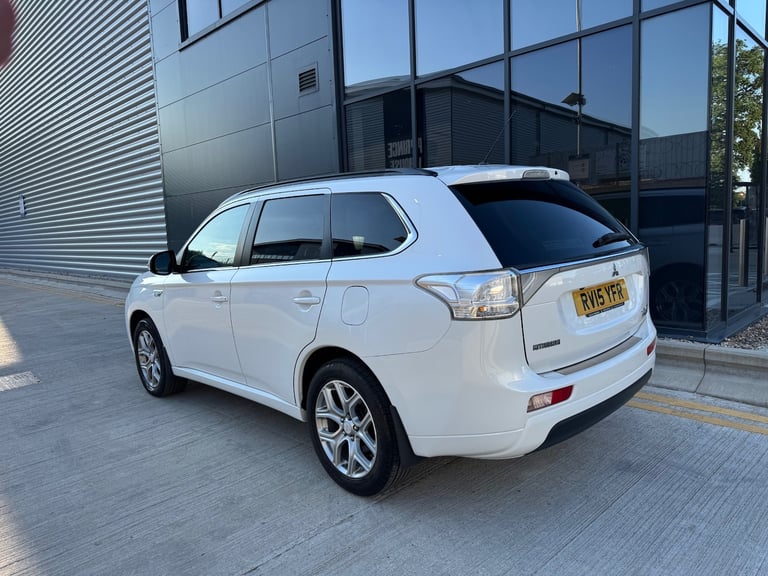 2015 Mitsubishi Outlander 2.0 PHEV GX4hs 5dr Auto ESTATE Petrol Parallel Phev Automatic
