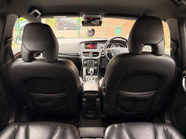 2019 Volvo V40 1.5 T3 R-Design Edition Auto Euro 6 (s/s) 5dr HATCHBACK Petrol Automatic