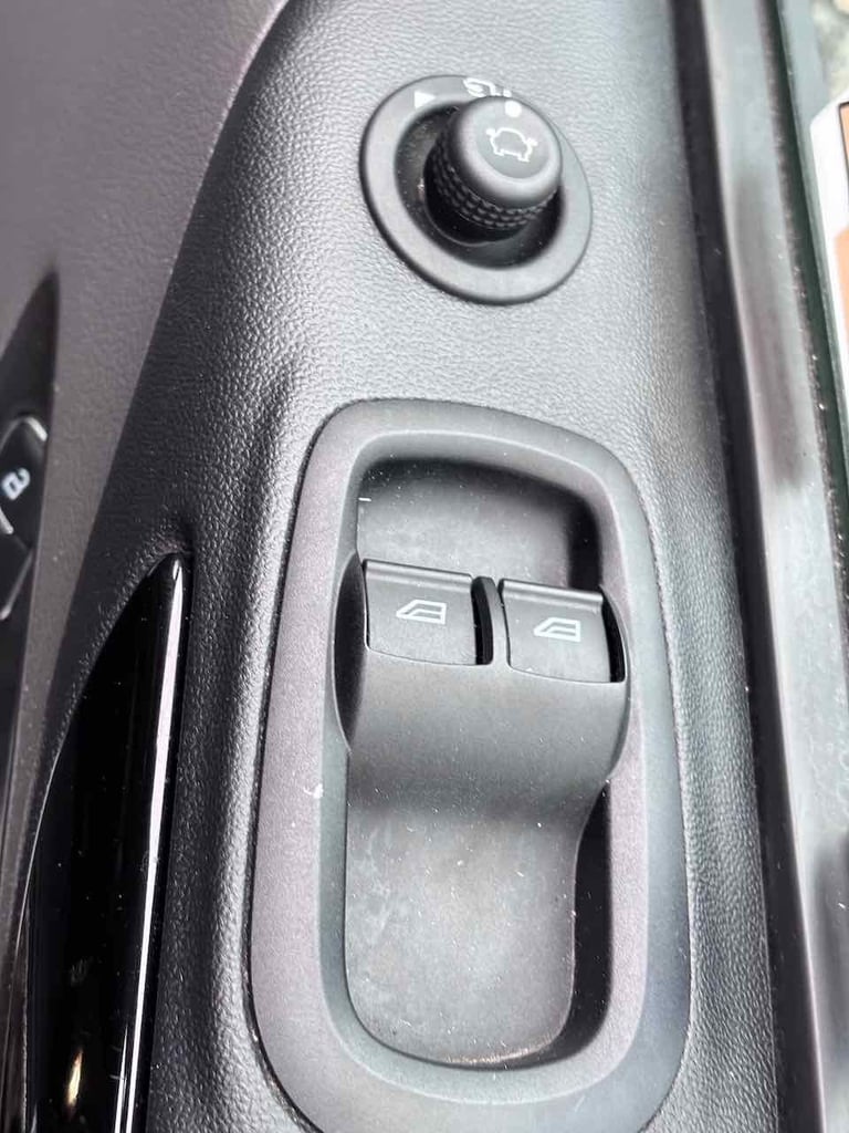 2022 Ford Transit Custom 2.0 320 Limited 6 Seater Crew Van Double Cab 5dr Diesel Auto L1 H1 Euro ...