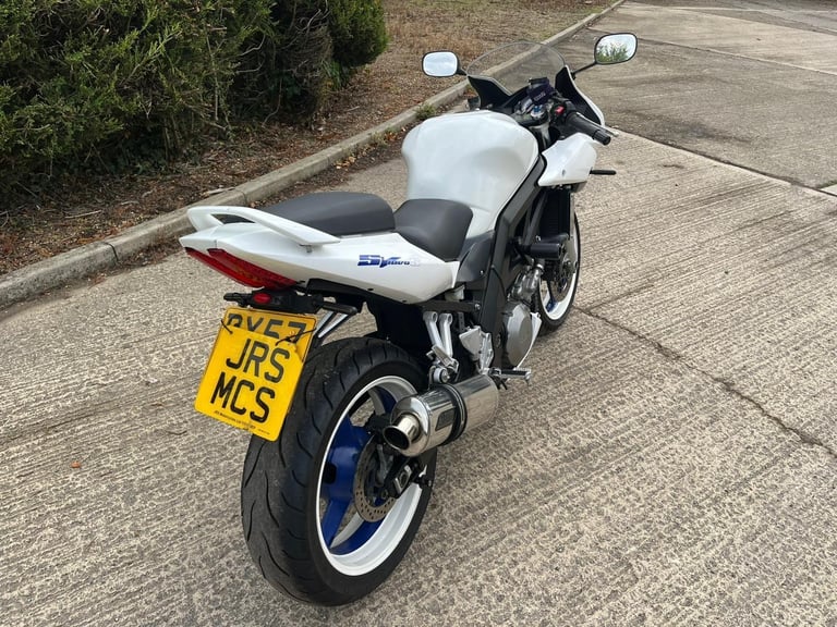2007 57 SUZUKI SV1000S SPORTS TOURING SV 1000 SV1000 WHITE 19k MILES NEW MOT