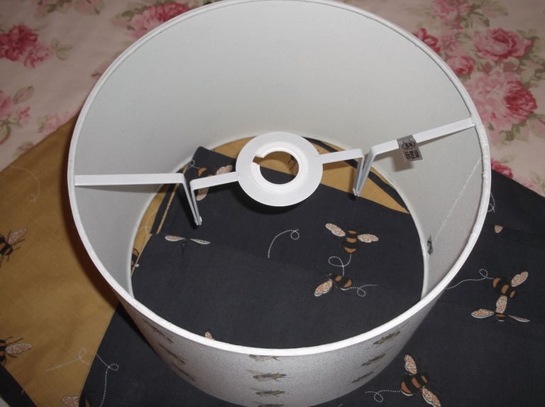Large Drum Shaped Lampshade with Lovely Bees Design.