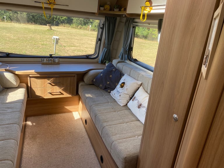 2017 Bailey pursuit 570/6