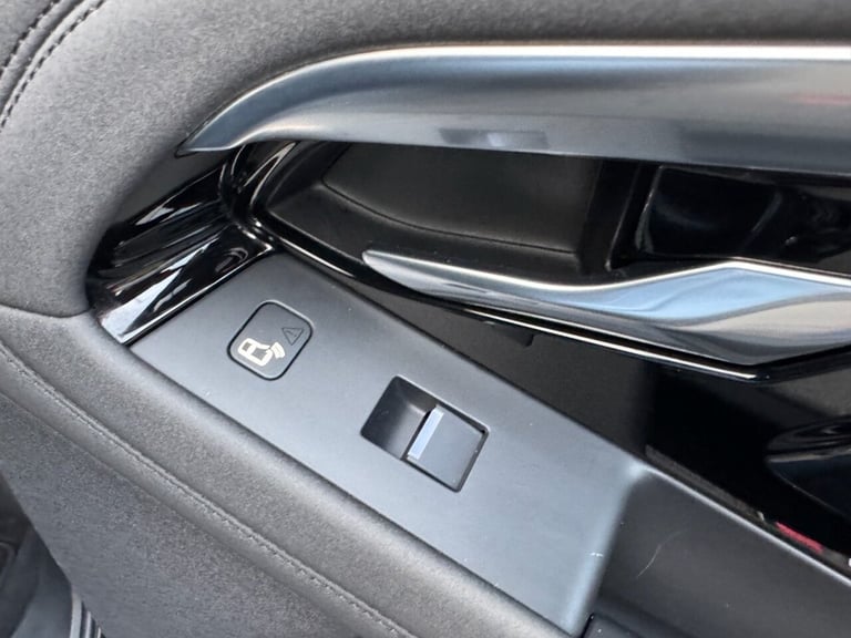 2020 Land Rover Range Rover Evoque 2.0 D180 R-Dynamic SE 5dr Auto ESTATE DIESEL Automatic