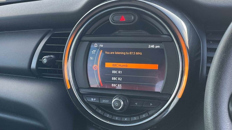 2020 MINI Hatch 1.5 One Classic II 5dr [Comfort/Nav Pack] HATCHBACK PETROL Manual