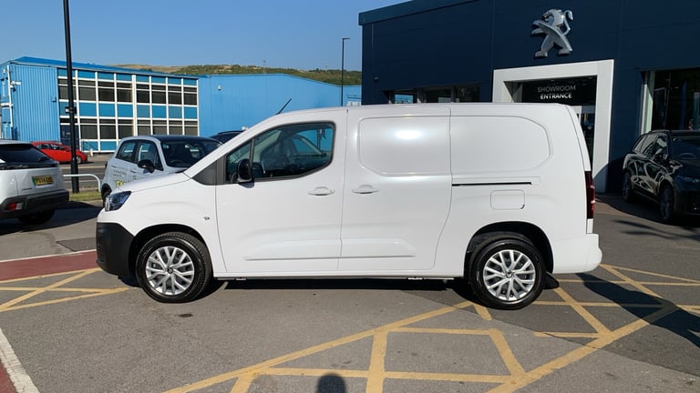 2024 Citroen Berlingo 1.5 BlueHDi 950Kg Driver Edition 130ps EAT8 [S/S] PANEL VAN DIESEL Automatic