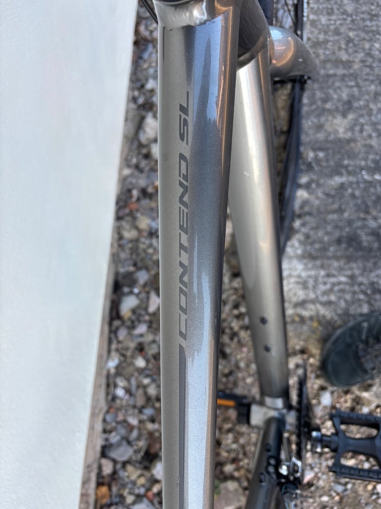 Giant Contend SL Road Bike L1 - fantastic buy!