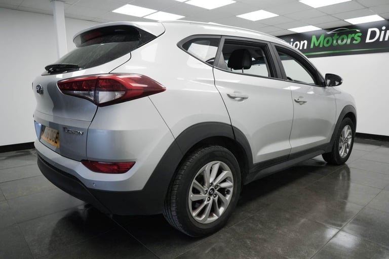  Hyundai TUCSON 1.7 CRDi Blue Drive SE Nav Euro 6 (s/s) 5dr Diesel Manual