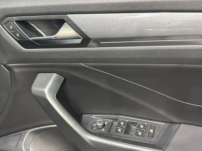  Volkswagen T-Roc 1.0 TSI Style SUV 5dr Petrol Manual Euro 6 (s/s) (110 ps) Petrol Manual