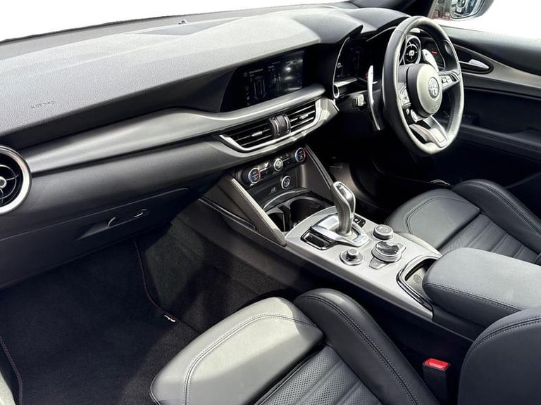 2025 Alfa Romeo Stelvio 2.0T Veloce SUV 5dr Petrol Auto Q4 AWD Euro 6 (s/s) (280 ps) Automatic SU...
