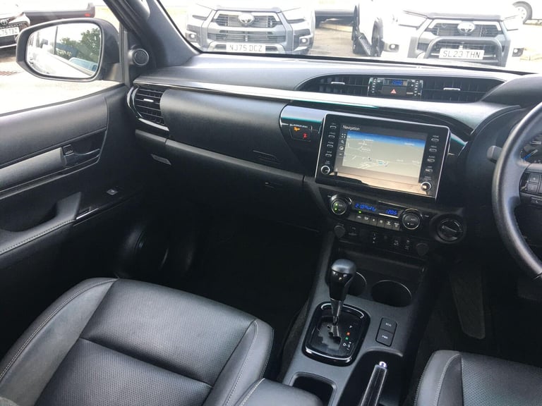 2023 Toyota Hilux 2.8 D-4D Invincible X Pickup Double Cab 4dr Diesel Auto 4WD Euro 6 (s/s) (2 Die...