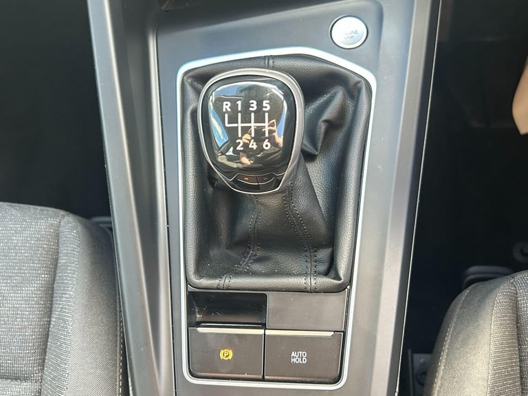 2022 Volkswagen Golf 1.5 TSI Life Hatchback 5dr Petrol Manual Euro 6 (s/s) (130 ps) HATCHBACK Pet...