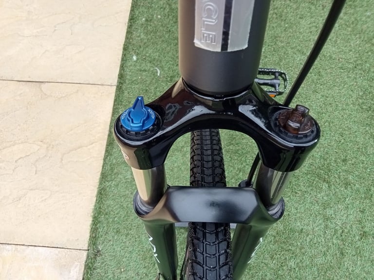Pinnacle Cobalt 2 Aluminium Hybrid Mountain Bike.