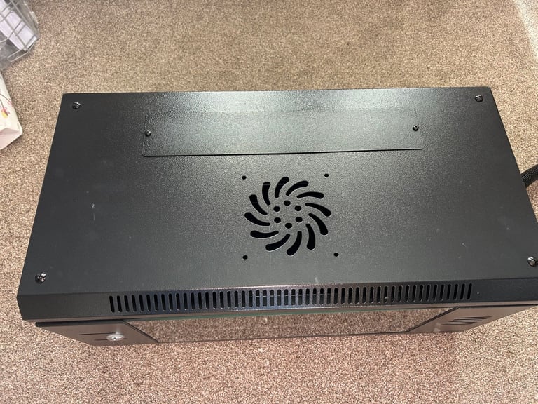 4U Wall Mounted network cabinet