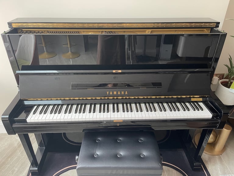 Yamaha U1 1986 piano for sale