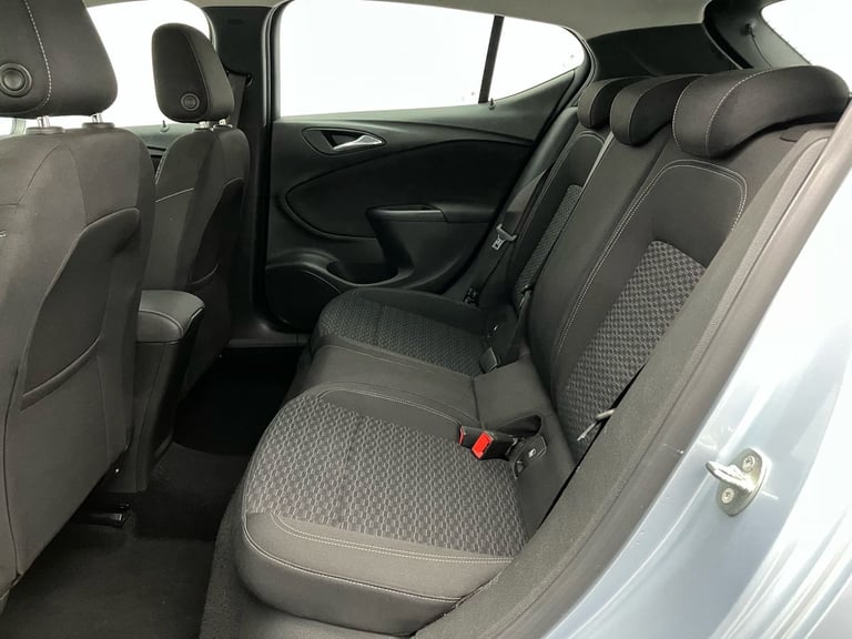 2019 Vauxhall Astra 1.6 CDTi 16V 136 SRi Nav 5dr Hatchback Manual