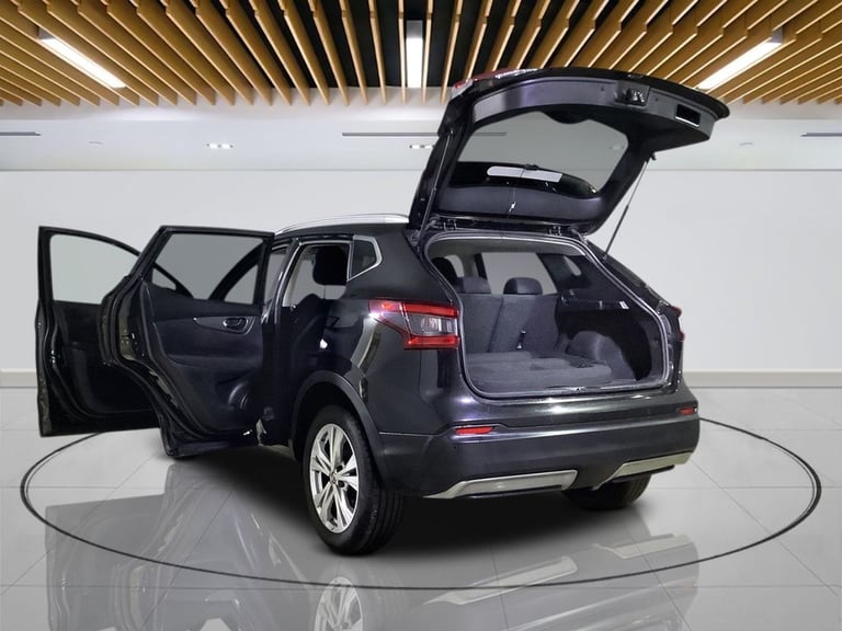2018 Nissan Qashqai 1.5 dCi N-Connecta SUV 5dr Diesel Manual Euro 6 (s/s) (110 ps) HATCHBACK Dies...