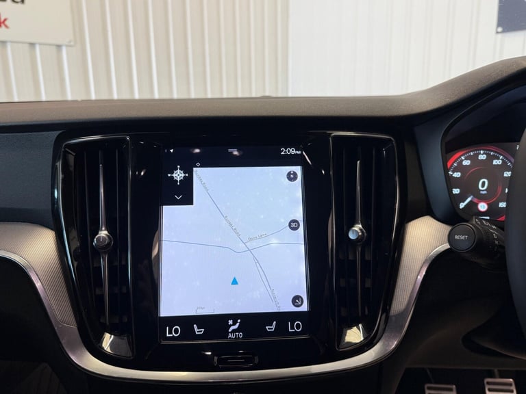 2019 Volvo V60 2.0 D3 R-Design Euro 6 (s/s) 5dr ESTATE Diesel Manual