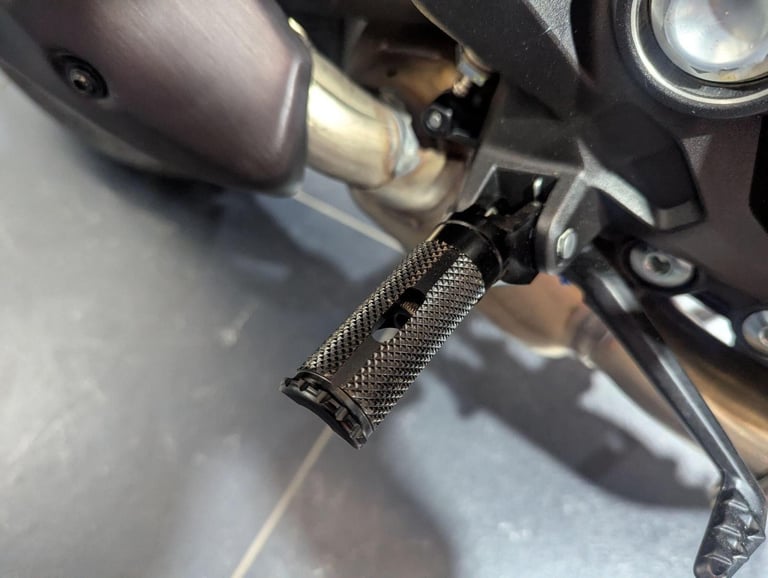 2025 Ducati Monster 937 937 Senna Ducati Quick Shift Euro 5