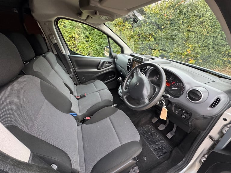 2017 Peugeot Partner 850 1.6 BlueHDi 100 Professional Van [non SS] PANEL VAN Diesel Manual