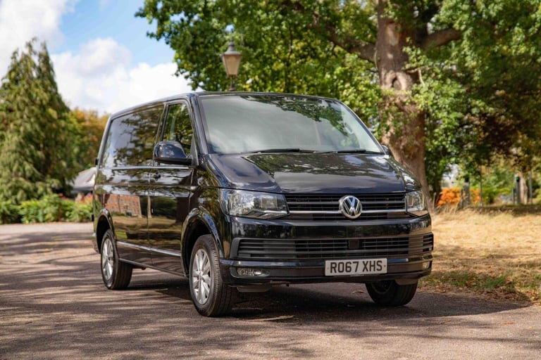 2017 Volkswagen Transporter 2.0 TDI T30 BlueMotion Tech Highline FWD SWB Euro 6 (s/s) 5dr Panel V...