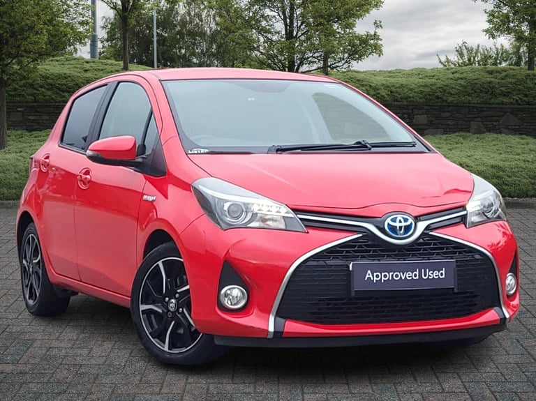2016 Toyota Yaris 1.5 Hybrid Design 5dr CVT HATCHBACK PETROL/ELECTRIC Automatic