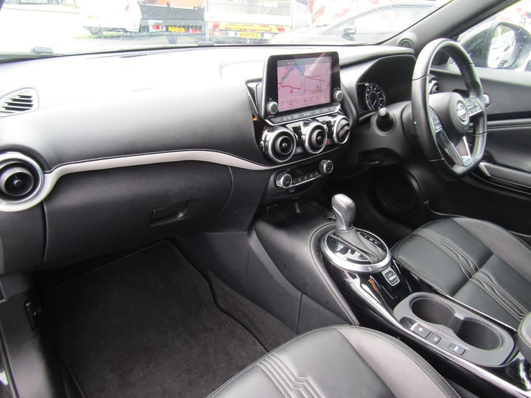 2022 Nissan Juke 1.6 Hybrid Premiere Edition 5dr Auto - 1 Owner / Sat Nav Hatchback Hybrid Automatic