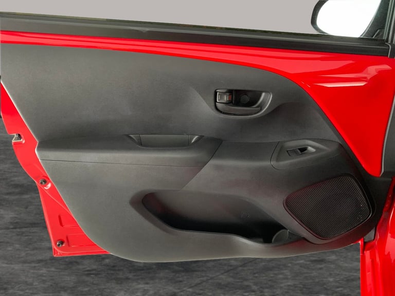 2021 Peugeot 108 1.0 72 Active 5dr HATCHBACK PETROL Manual