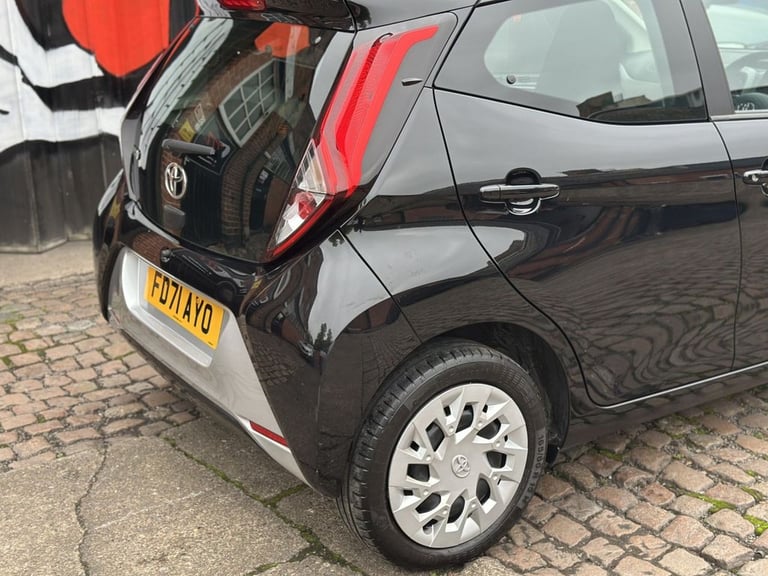 2022 Toyota AYGO 1.0 VVT-i X-Play TSS 5dr HATCHBACK PETROL Manual