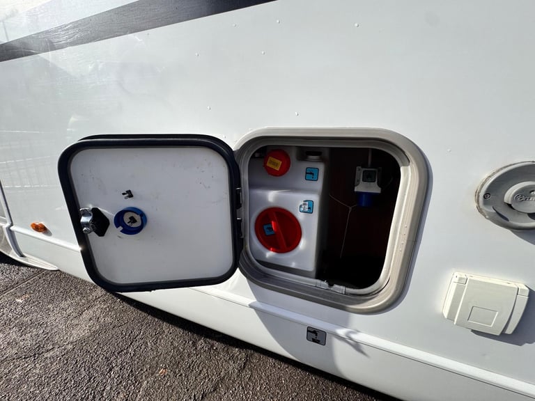 Burstner Ixeo 680 G Fiat Ducato 2.3 130 Multijet DIESEL MANUAL 2016/16