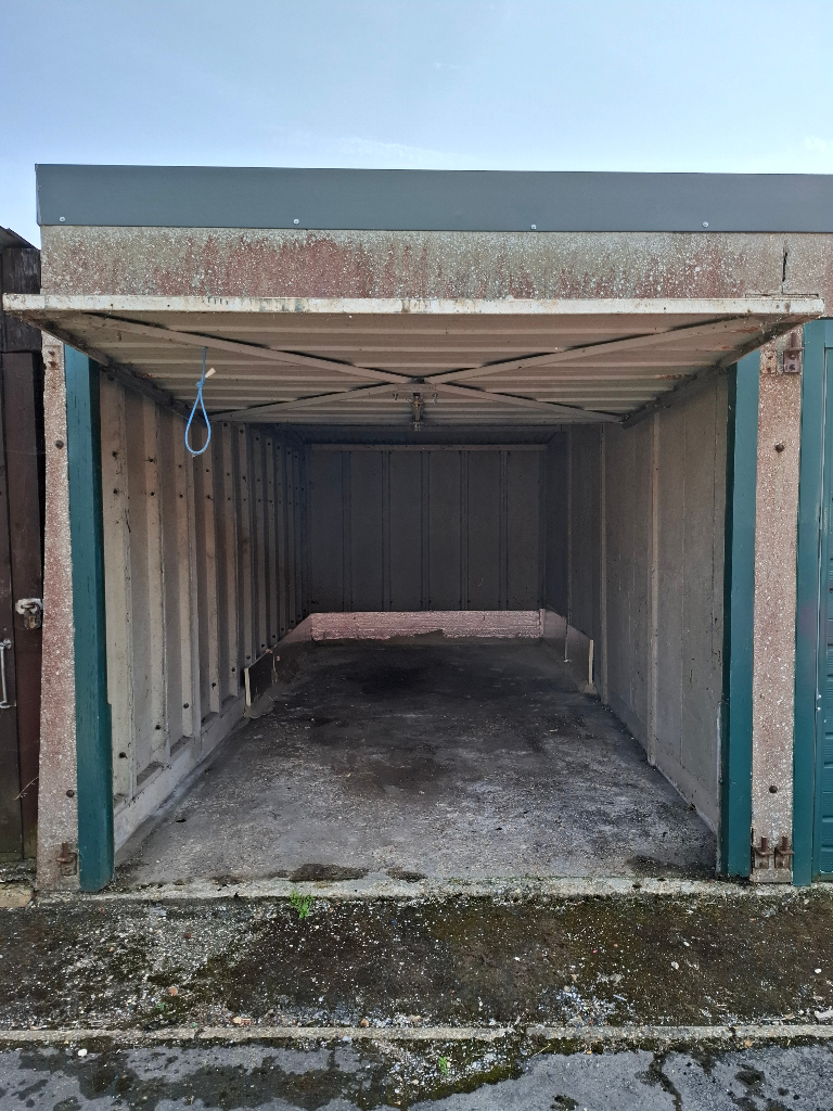Garage to rent - AMETHYST ROAD (OPP HOUSE 104-106) CHRISTCHUCH, DORSET BH23 3EF