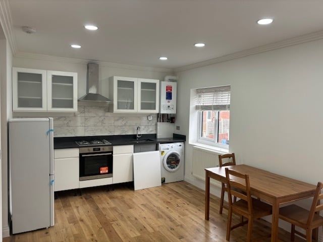 3-Bedroom Flat Available to Rent in Ilford, IG1 3TT,Available for families only – no boys/sharers