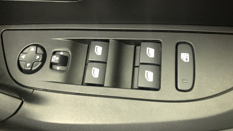 2022 Peugeot 2008 1.2 PureTech Allure Premium SUV 5dr Petrol Manual Euro 6 (s/s) (100 ps) SUV Pet...