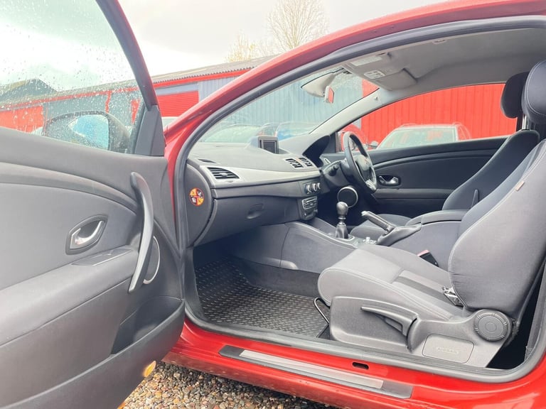 2010 Renault Megane 1.6 16V 110 Dynamique 3dr COUPE Petrol Manual