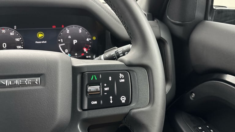 2025 Land Rover Defender 110 3.0 D250 MHEV X-Dynamic SE Hard Top SUV 5dr Diesel Auto 4WD MWB Euro...