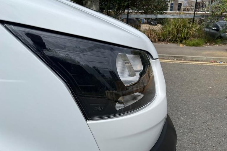 2024 Ford Transit 350 Leader L3 LWB Luton RWD 2.0 EcoBlue 130ps DAP, TAIL LIFT Manual Luton Diese...