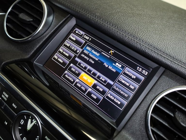 2015 Land Rover Discovery 4 SD V6 HSE SUV Diesel Automatic