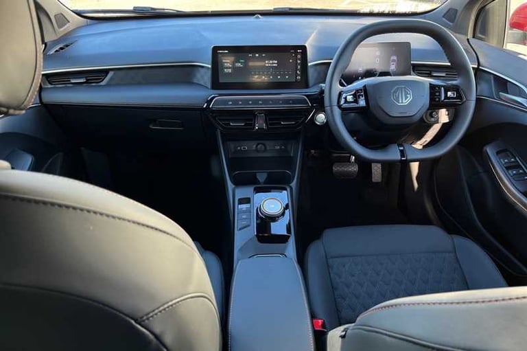 2025 MG MG3 1.5 Hybrid Trophy 5dr Auto HATCHBACK PETROL/ELECTRIC Automatic