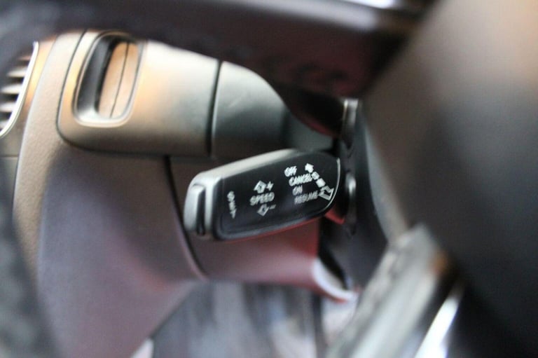 AUDI A4 2.0 TDI SE Technik quattro Euro 5 (s/s) 4dr 2013