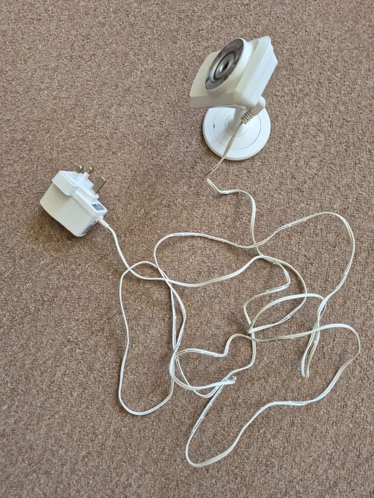 D LINK Security camera DCS-932L - hardly used and in excellent condition