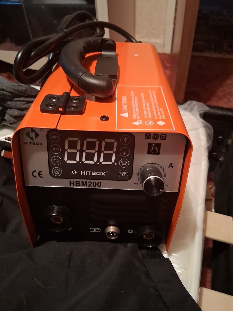 Unused gasless 200a mig and arc welder