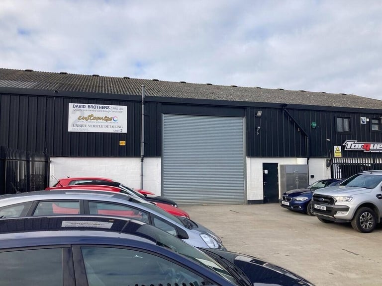 2015 Volkswagen Touareg 3.0 TDI V6 BlueMotion Tech R-Line Tiptronic 4WD Euro 6 (s/s) 5dr SUV Dies...